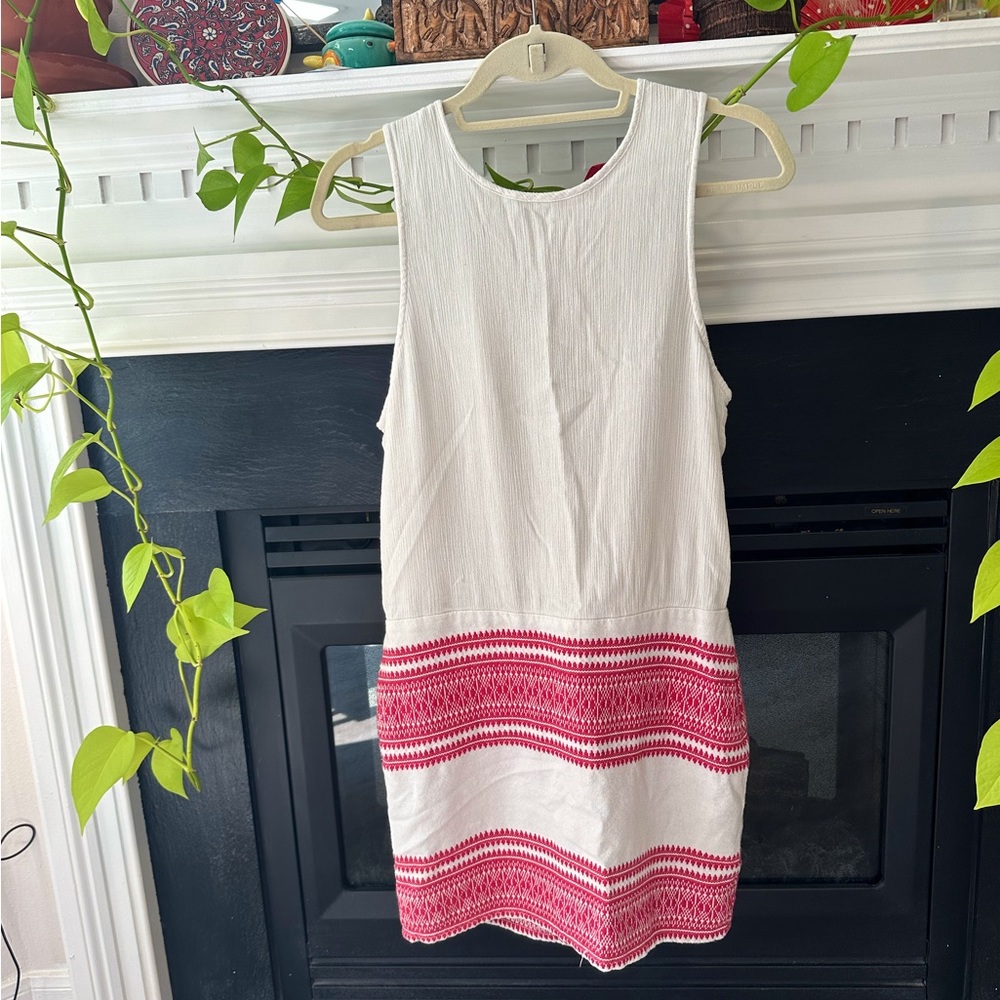 Tigerlily Women’s Ivory Casual Dress